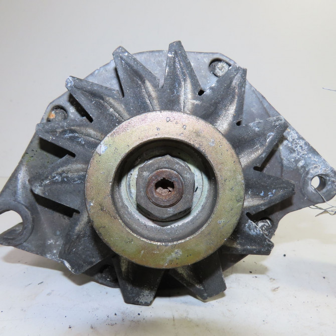 Alternateur occasion  Peugeot 205 II (20A/C) 1.7 diesel (1987-1998)   5705JJ  1