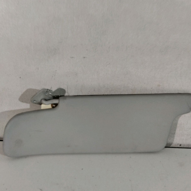 Pare-soleil droit occasion  Peugeot 205 II (20A/C) 1.1 (1987-1992) 5 portes   8143G6  2