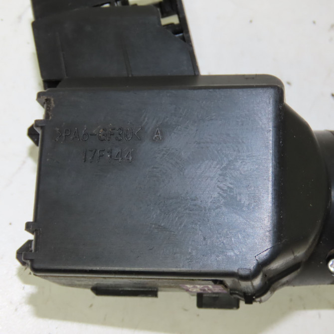 Commande essuie glace occasion  Toyota YARIS (_P13_) 1.0 (ksp130_) (2010)   846520D180  2