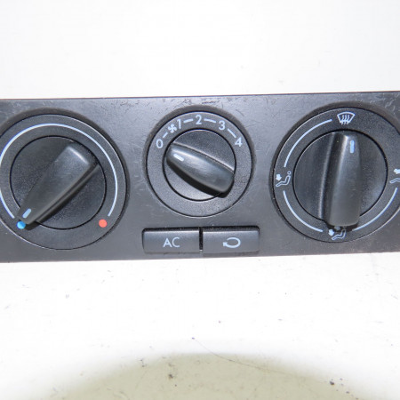 Commande de chauffage occasion  Volkswagen vw GOLF IV (1J1) 1.6 (1997-2004)   1J0820045K 