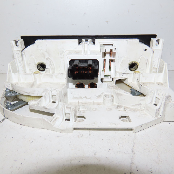 Commande de chauffage occasion  Volkswagen vw GOLF IV (1J1) 1.6 (1997-2004)   1J0820045K  2