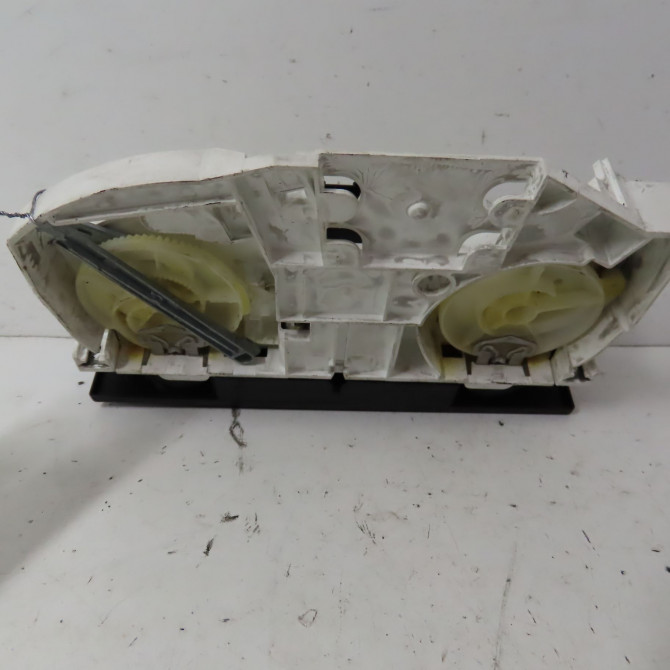 Commande de chauffage occasion  Volkswagen vw GOLF IV (1J1) 1.6 (1997-2004)   1J0820045K  3