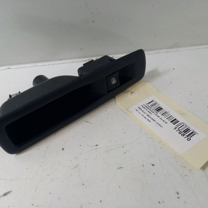 Commande leve-glace porte arrière gauche occasion  Renault MEGANE III 3/5 portes (BZ0/1_, B3_) 1.5 dci (bz09, bz0d, bz1w, bz29, bz14) (2009) 5 portes   254010003R  1