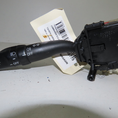 Commande eclairage occasion  Toyota COROLLA Verso (ZER_, ZZE12_, R1_) 2.0 d-4d (cur10_) (2004-2009)   8414005110 