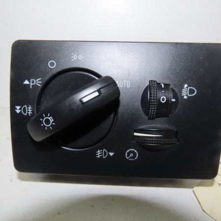 Interrupteur commande de phares occasion  Ford FOCUS II (DA_, HCP, DP) 1.6 tdci (2004-2012)   1471867 