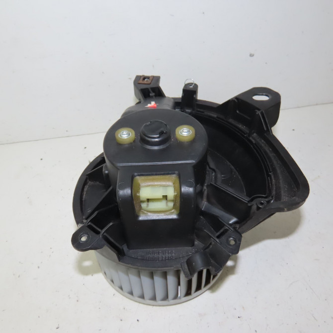 Moteur ventilateur chauffage occasion  Alfa romeo MITO (955_) 1.6 jtdm (955axe1b) (2008-2015)   77365054  1