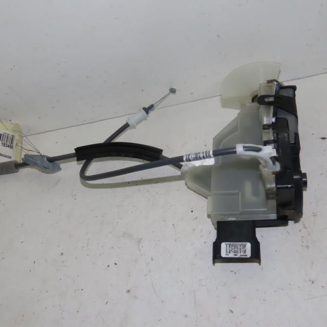 Serrure porte avg occasion  Peugeot 208 II (UB_, UP_, UW_, UJ_) 1.2 puretech 100 (2019) 5 portes   9829285080  3