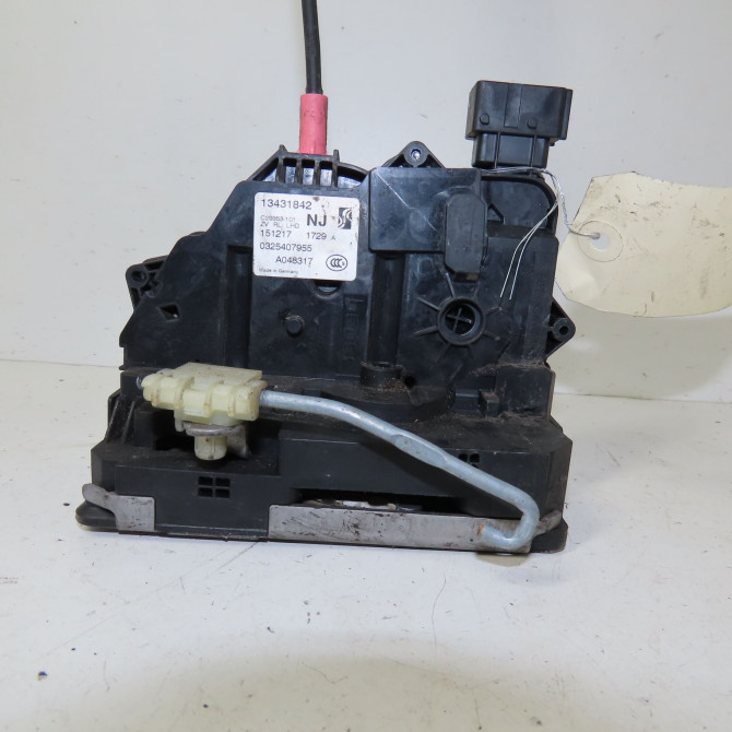 Serrure porte arg occasion  Opel CORSA E (X15) 1.4 (08, 68) (2014)   13431842  3