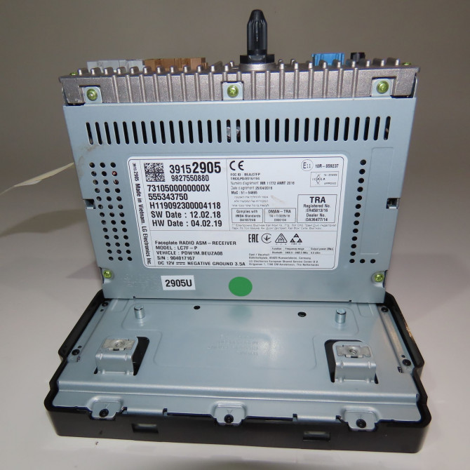 Autoradio occasion  Opel CROSSLAND X / CROSSLAND (P17, P2QO) 1.2 (75) (2017)   YQ008083YX  3