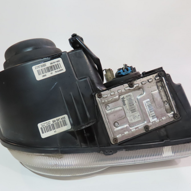 Phare gauche occasion  Chrysler 300C (LX, LE) 3.0 v6 crd (2010-2012)   57010759AA  4