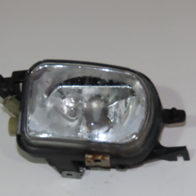 Phare antibrouillard avant gauche occasion  Mercedes-benz CLASSE C (W203) C 270 cdi (203.016) (2000-2007)   2038201756  1