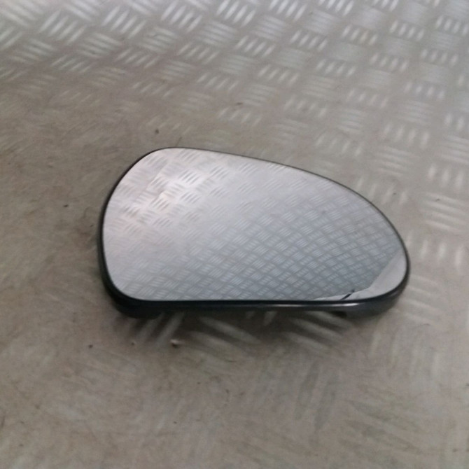 Glace  retroviseur exterieur droit occasion  Peugeot 207/207+ (WA_, WC_) 1.6 hdi (2006-2013) 5 portes   8151JF  1