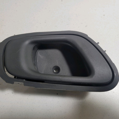 Poignee int porte avd occasion  Chevrolet SPARK (M300) 1.0 (2010) 5 portes   95215840 