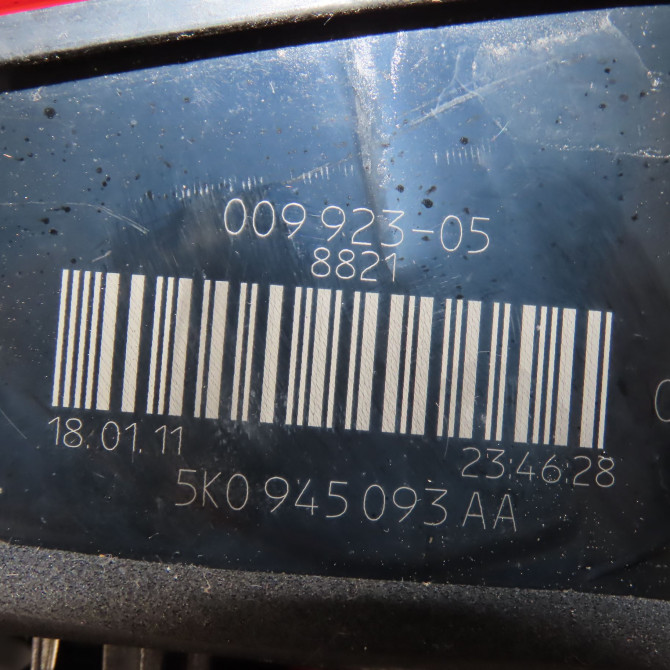 Feu arrière interieur gauche occasion  Volkswagen vw GOLF VI (5K1) 1.4 tsi (2008-2012) 5 portes   5K0945093AA  3