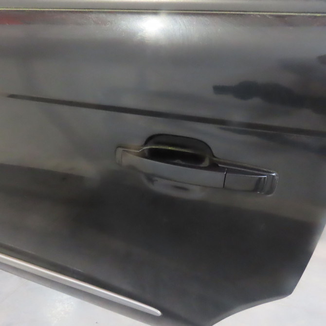 Porte arrière gauche occasion  Ssangyong RODIUS I 2.7 xdi (2005)   6300321101  2