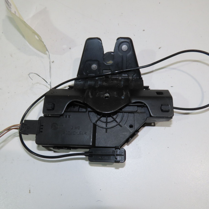 Serrure hayon occasion  Bmw 1 (E81) 118 d (2006-2011) 3 portes   51247840617  1