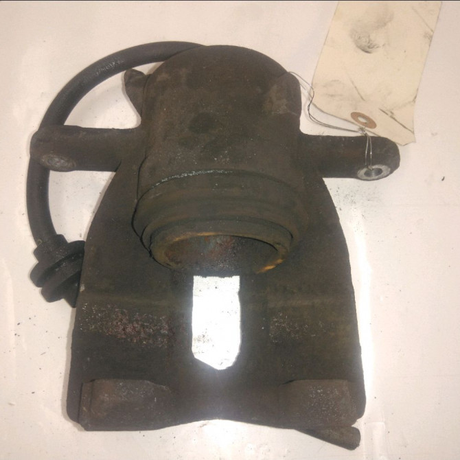 Etrier de frein avant gauche occasion  Renault MODUS / GRAND MODUS (F/JP0_) 1.2 (jp0s) (2004)   7701208332  3