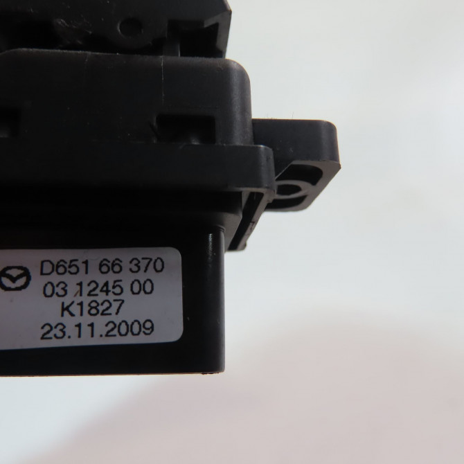 Commande lève-glace porte avant droite occasion  Mazda 2 (DE_, DH_) 1.6 mz-cd (2008-2015)   D65166370  2