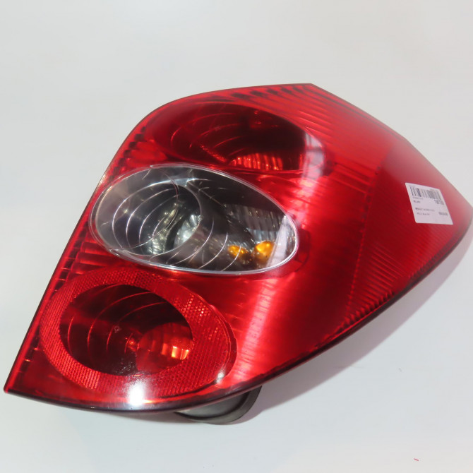Feu arrière droit occasion  Renault LAGUNA II Grandtour (KG0/1_) 1.9 dci (kg12) (2005-2007)   8200703489  1