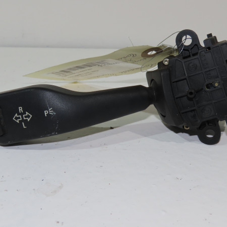 Commande clignotant occasion  B.M.W. SERIE 3 IV Phase 2 09-2001->03-2005 330d 184ch   8363668 