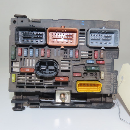 Boite a fusibles occasion  Peugeot 308 I (4A_, 4C_) 1.6 hdi (2007-2014) 5 portes   6580NE 