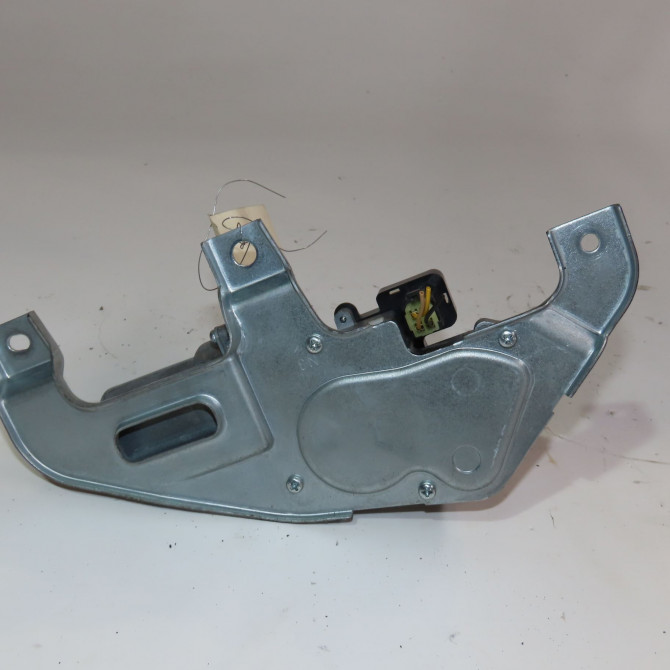 Moteur essuie-glace arrière occasion  Suzuki SX4 S-CROSS (JY) 1.6 ddis (akk 416d) (2013)   3881061M00  2