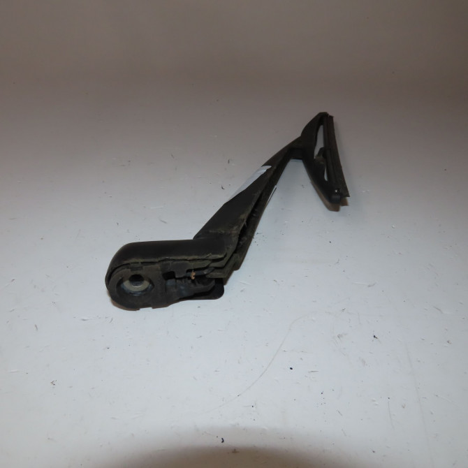 Bras essuie-glace arrière occasion  Suzuki SX4 S-CROSS (JY) 1.6 ddis (akk 416d) (2013)   3882154G10  3