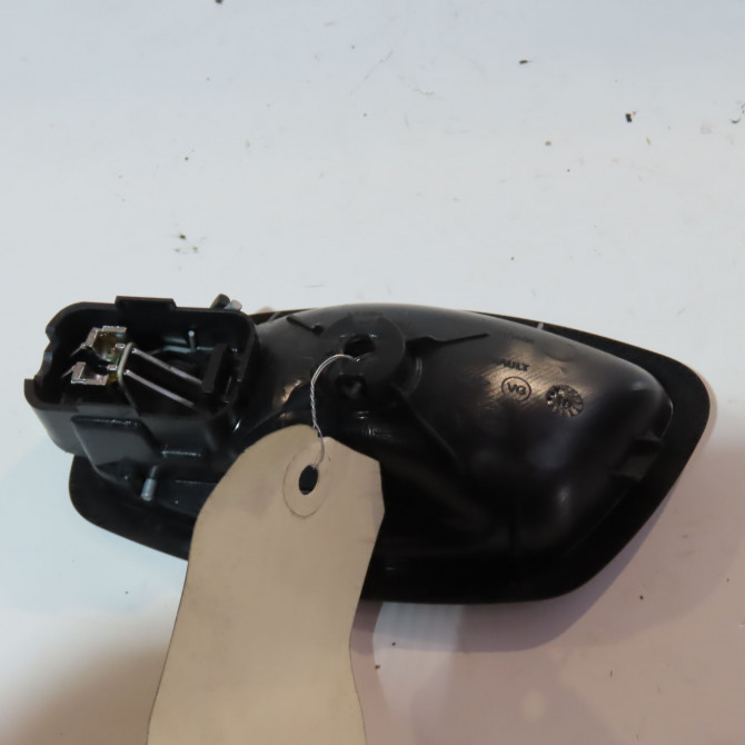 Poignee int porte avd occasion  Renault MEGANE III 3/5 portes (BZ0/1_, B3_) 1.5 dci (2009)   806700007R  2