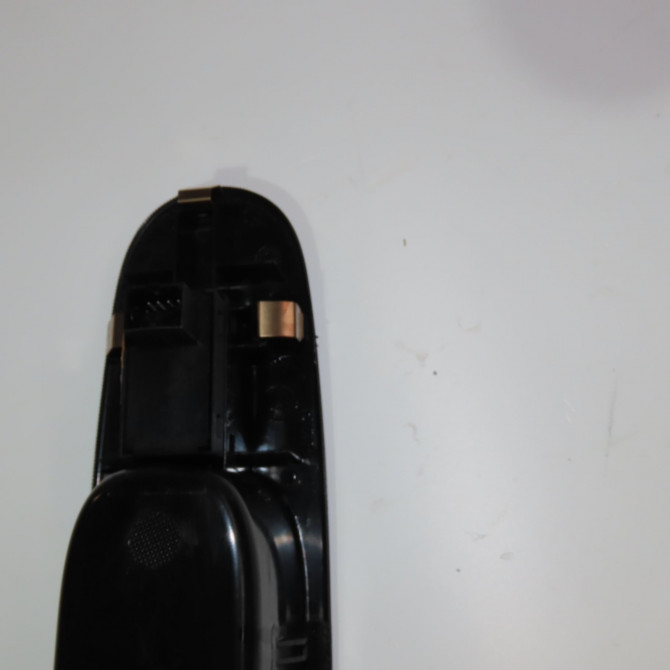 Commande lève-glace porte avant droite occasion  Lancia YPSILON (312_) 1.2 (312.pxa1a, 312.yxa1a) (2011)   735531347  2