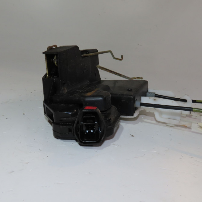 Serrure porte avd occasion  Hyundai SANTA FÉ I (SM) 2.0 crdi (2001-2006)   8132026000  2