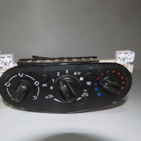 Commande de chauffage occasion  Dacia DUSTER (HS_) 1.5 dci 4x4 (hsmc, hsmd) (2010-2018) 5 portes   275101924R 