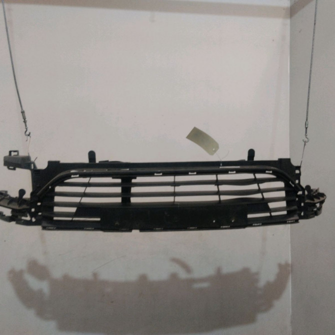 Grille pare-choc av occasion  Renault CLIO IV (BH_) 1.5 dci 110 (2016)     1