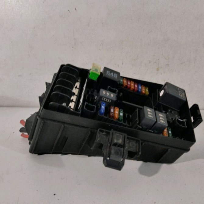 Boite a fusibles occasion  VOLKSWAGEN TOURAN III Phase 1 06-2015->...   5Q0937125D  1