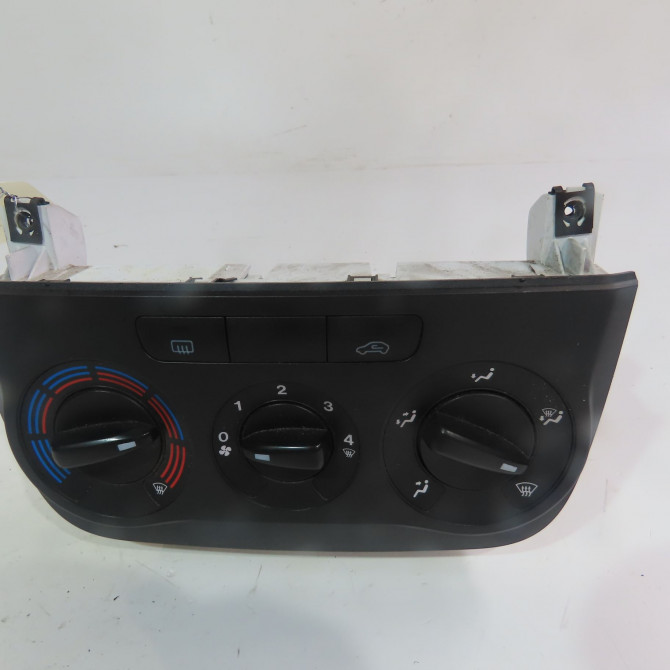 Commande de chauffage occasion  Fiat GRANDE PUNTO (199_) 1.3 d multijet (2008)   735419809  1