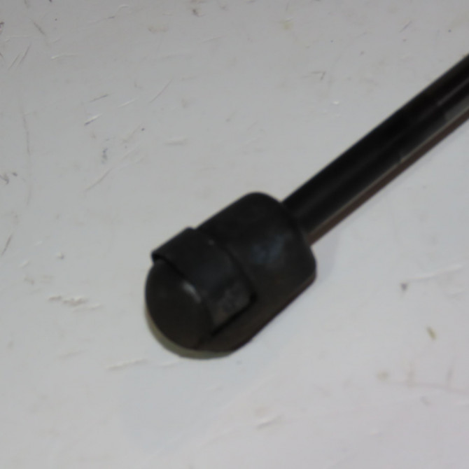 Verin droit hayon occasion  Renault MEGANE III 3/5 portes (BZ0/1_, B3_) 1.5 dci (2009)   904510001R  2