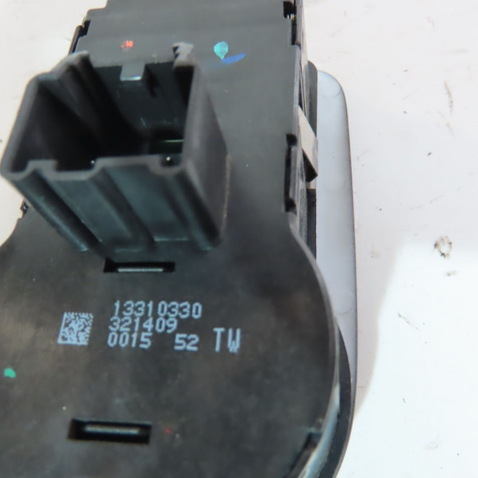 Interrupteur commande de phares occasion  Opel CORSA D (S07) 1.0 (l08, l68) (2009-2014) 3 portes   13249511  2