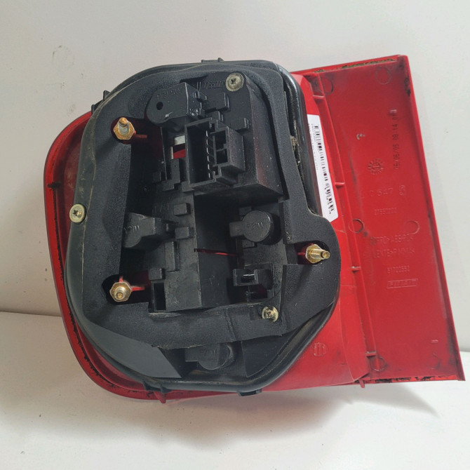 Feu arrière droit occasion  Fiat MULTIPLA (186_) 1.9 jtd 115 (2002-2010)   51720552  2