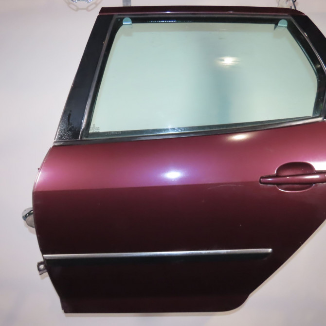 Porte arrière gauche occasion  Peugeot 407 SW (6E_) 2.0 hdi 135 (2004-2010)   9006H7  1