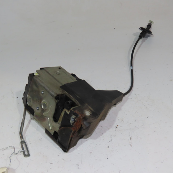 Serrure porte ard occasion  Ford FIESTA V (JH_, JD_) 1.6 16v (2001-2008)   1372483  1