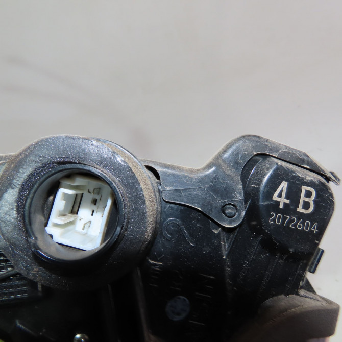 Serrure porte avd occasion  Toyota LAND CRUISER PRADO (_J15_) 3.0 d-4d (kdj155_, kdj150_) (2009) 5 portes   6903060250  2