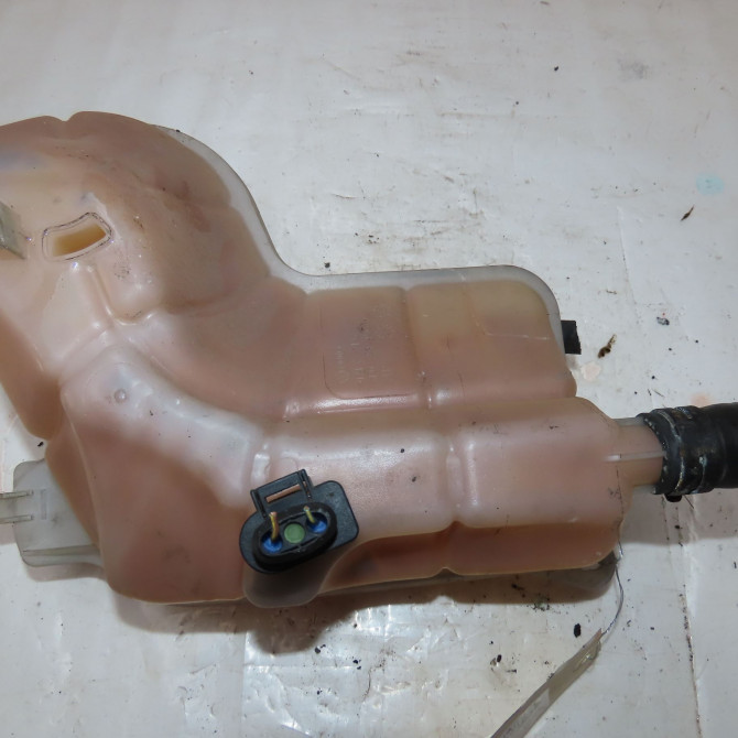 Vase expansion occasion  Audi A4 B6 Avant (8E5) 1.9 tdi (2001-2004)   8E0121403  2