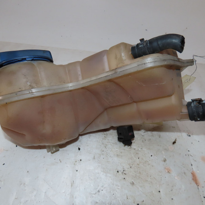 Vase expansion occasion  Audi A4 B6 Avant (8E5) 1.9 tdi (2001-2004)   8E0121403  3