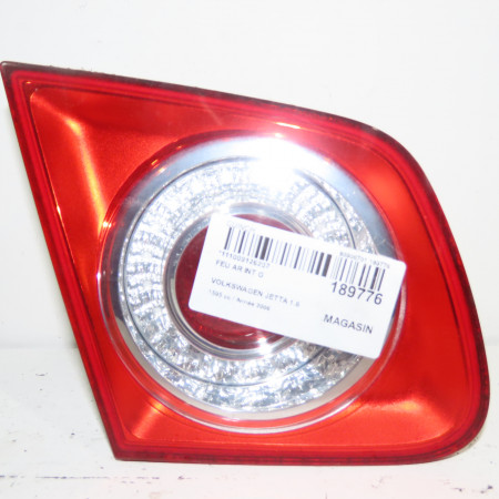 Feu arrière interieur gauche occasion  Volkswagen vw JETTA III (1K2) 1.6 (2004-2010)   1K5945093G 