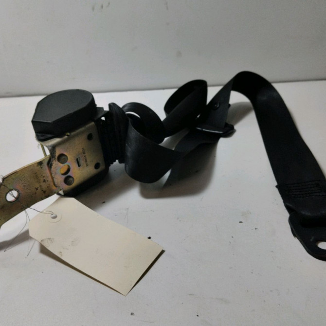 Ceinture avant droite occasion  Peugeot 306 3/5 portes (7A, 7C, N3, N5) 1.6 (1993-2000)   8973T0  2
