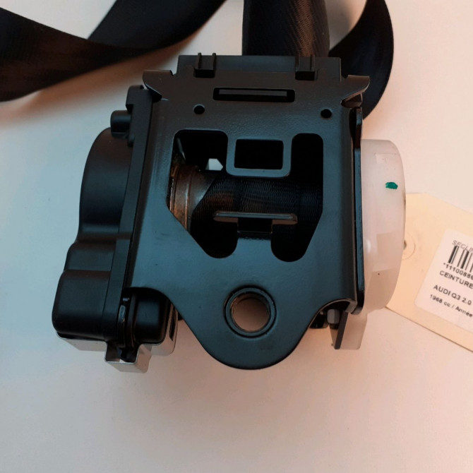 Ceinture arrière droite occasion  AUDI Q3 phase 2 02-2015->...   8U0857805BV04  4