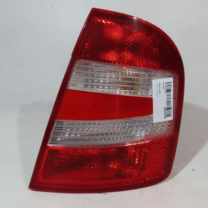 Feu arrière droit occasion  Skoda FABIA I (6Y2) 1.2 (2001-2007)   6Y6945112C  1