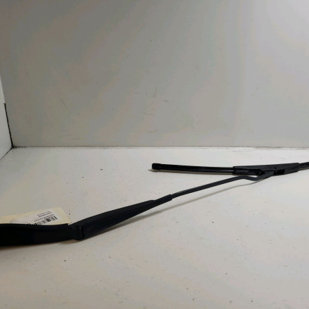 Bras essuie-glace avant gauche occasion  Dodge AVENGER 2.0 crd (2007-2011)   00K68003835AA 