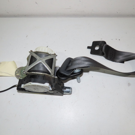 Ceinture arrière droite occasion  Renault CLIO III (BR0/1, CR0/1) 1.4 16v (2005-2012)   8200683953 