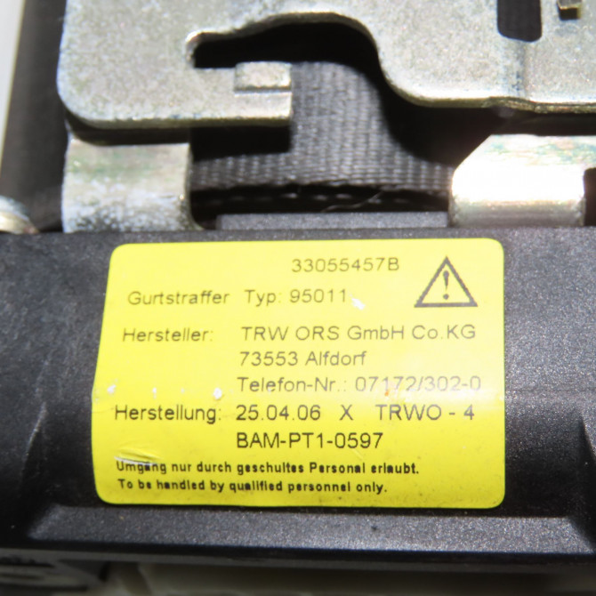 Ceinture arrière droite occasion  Renault CLIO III (BR0/1, CR0/1) 1.4 16v (2005-2012)   8200683953  2