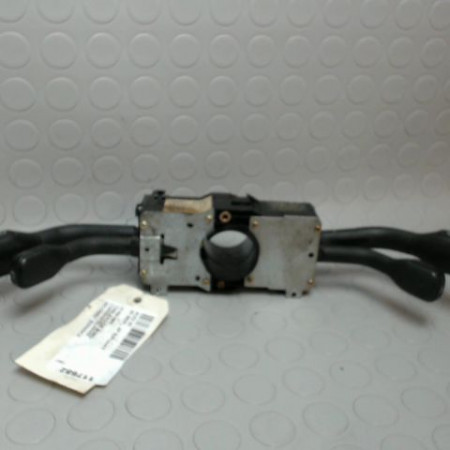 Commande eclairage occasion  Audi 80 B3 A trois volumes (893, 894, 8A2) 1.8 s (1986-1991)    